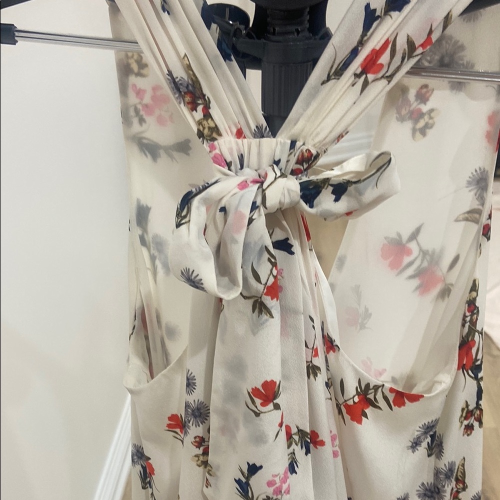 Club Monaco Floral Print Midi Dress in Pure Silk - Picture 3 of 12
